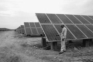 太阳能发电成本的急剧下降 技术、市场与政策的合力